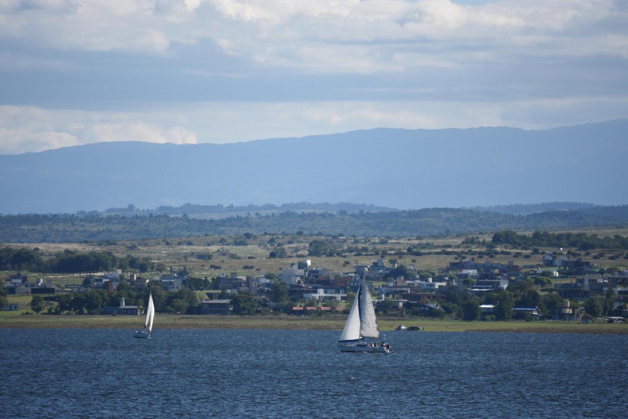 Peperina Lago Los Molinos บีญาซิวดัด เด อเมริกา ภายนอก รูปภาพ